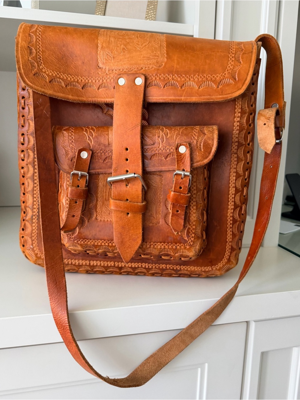 Vintage Tan Natural Hand Tooled Leather Carved XL Buckle Shoulder Bag Unisex